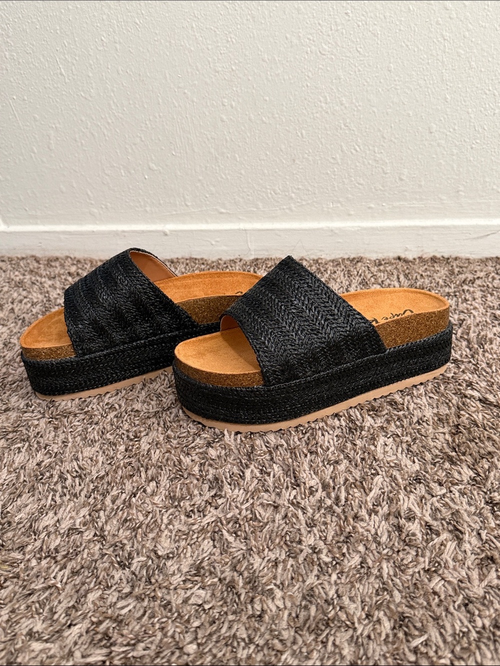 Cape Robbin Black Platform Slide Sandals with Tan Footbed